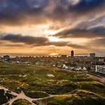 Zaras Hermes 別荘 *